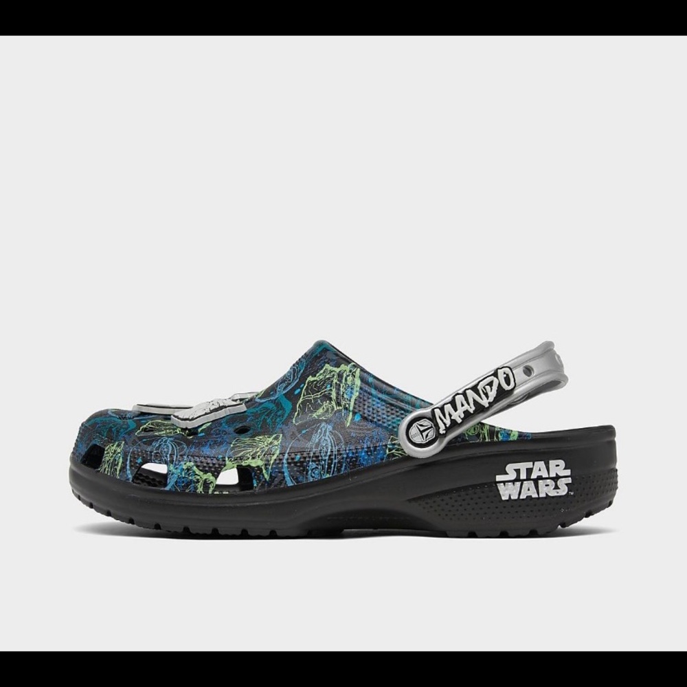 NWT CROCS X DISNEY STAR WARS MANDALORIAN CLASSIC GROGU CLOG